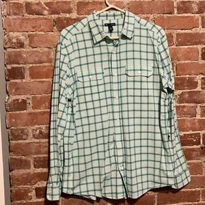 Gap classic fit button down green/light green plaid size Large EUC